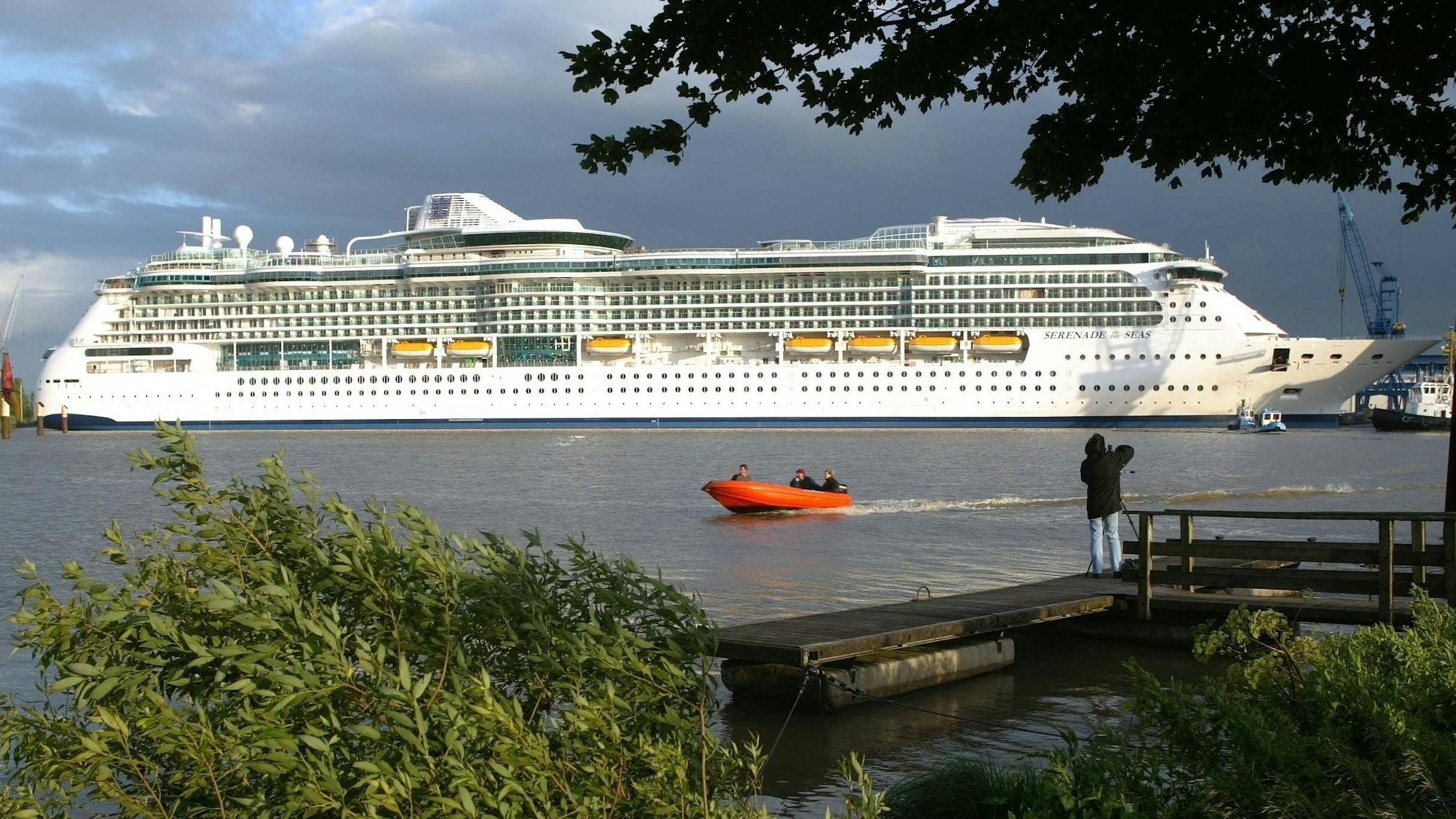 Das Kreuzfahrtschiff "Serenade of the Seas"