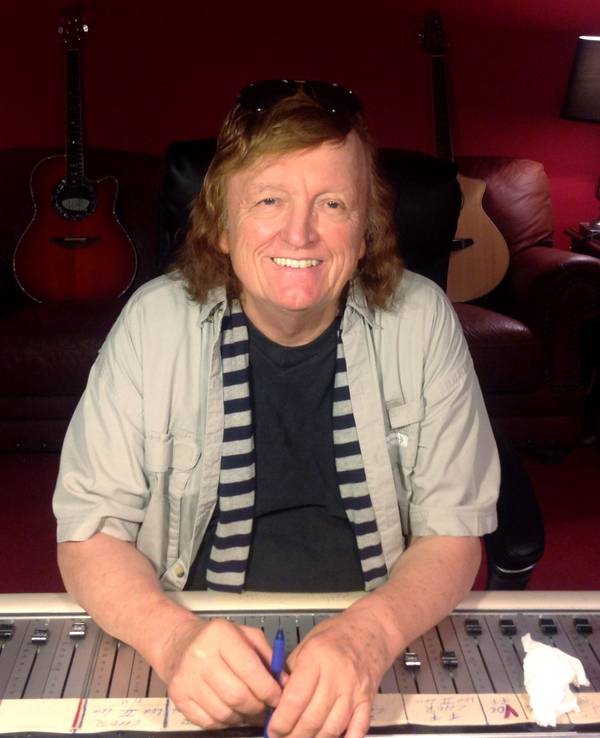 Frank Farian sitzt am 25.06.2016 in seinem Studio in Miami (USA). Er hat erreicht, wovon andere nur träumen. Als Musikproduzent ist Farian der einzige Deutsche, der auch international in der ersten Reihe mitspielt.