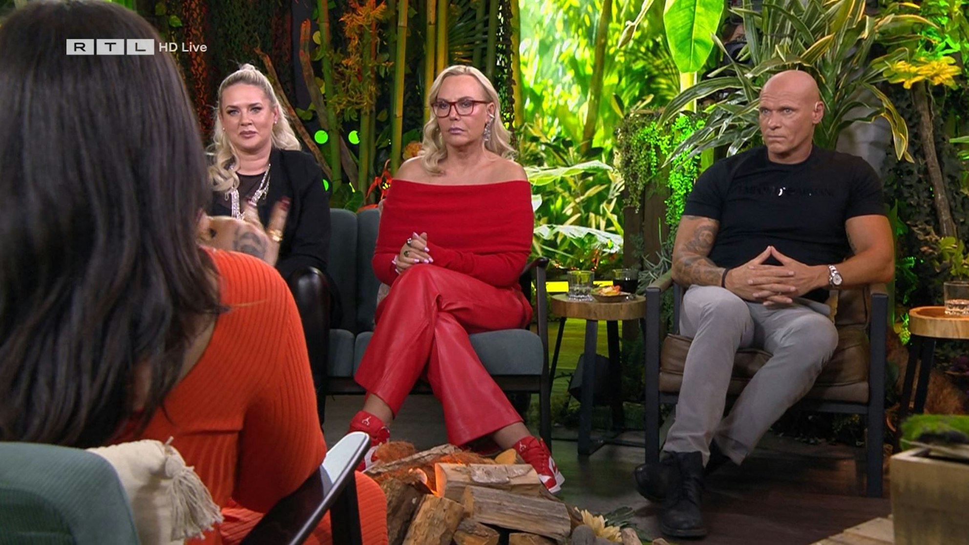 Thorsten Legat (r.) mit Jolina Mennen, Sarah Knappik und Natasche Ochsenknecht als Gäste der RTL-Show „Ich bin ein Star - Holt mich hier raus! Die gnadenlose Wochenbilanz“, am 25. Januar 2024