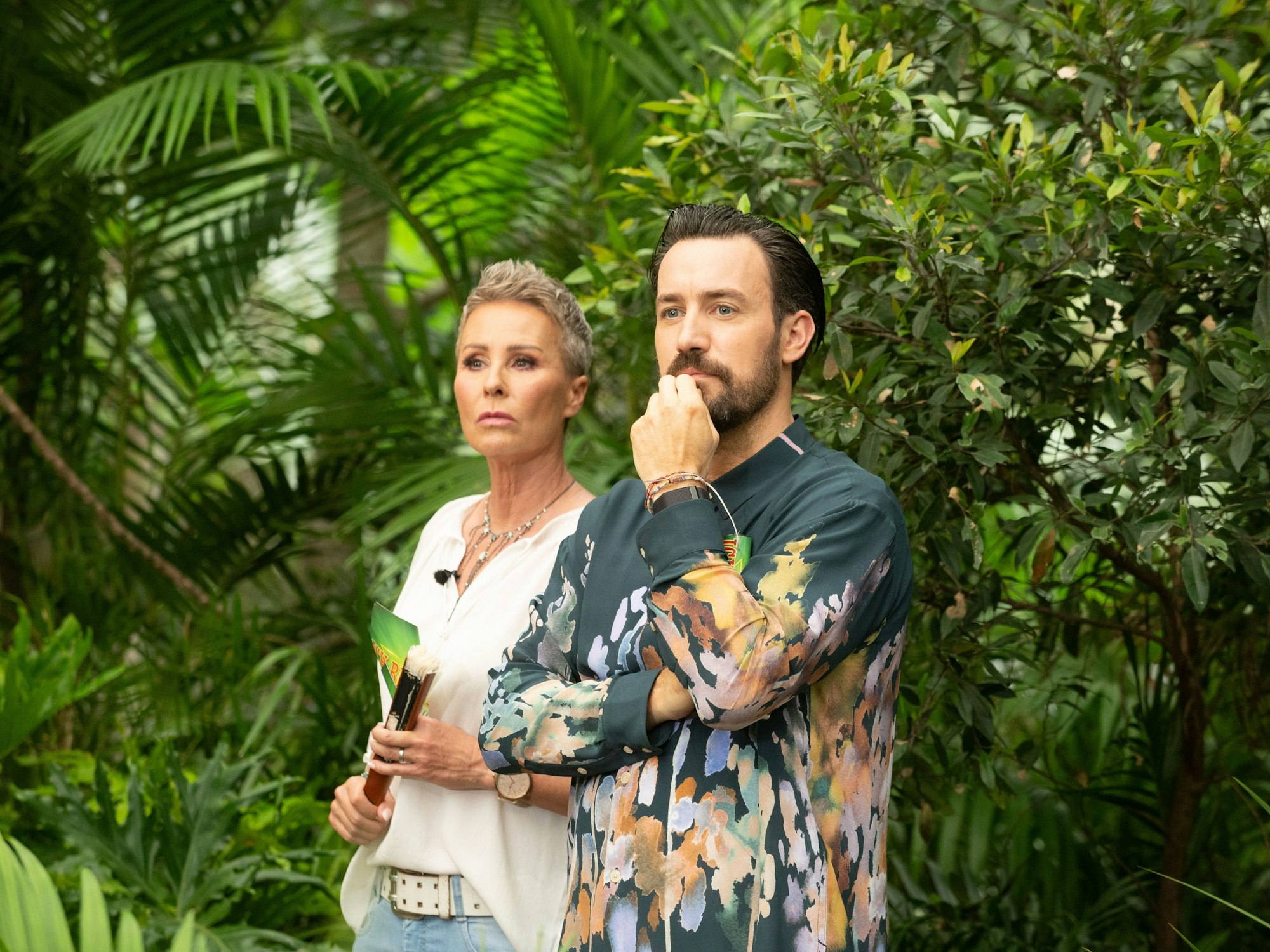 Sonja Zietlow und Jan Köppen im Dschungelcamp 2024.
