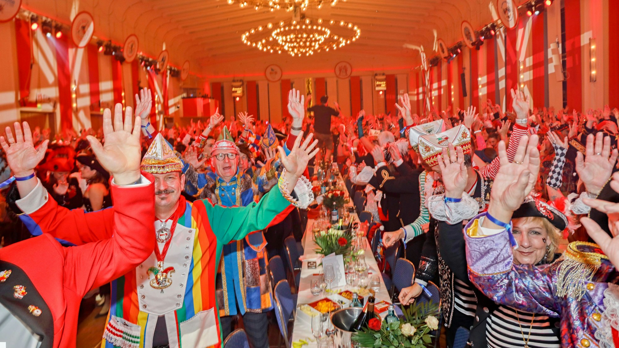 Jecke im Gürzenich.