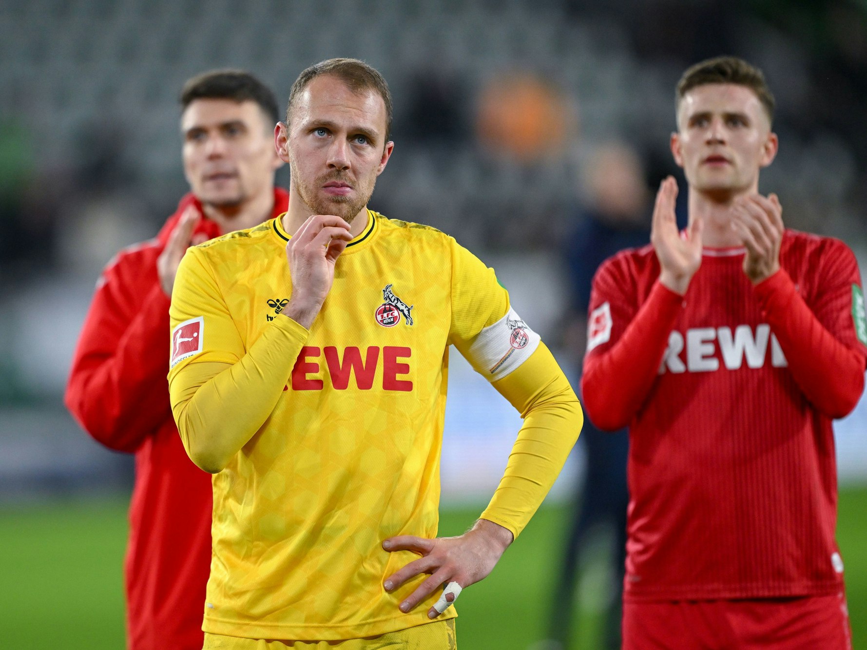 Die FC-Spieler nach dem Spiel gegen den VfL Wolfsburg.