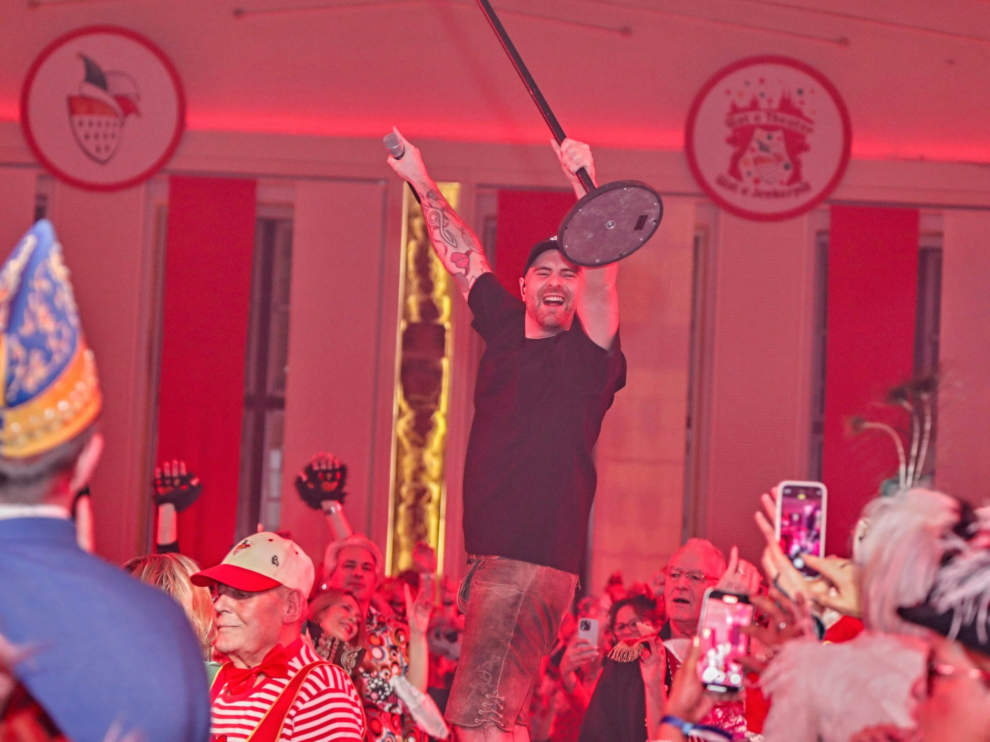 Boore-Frontmann Chris Koch.