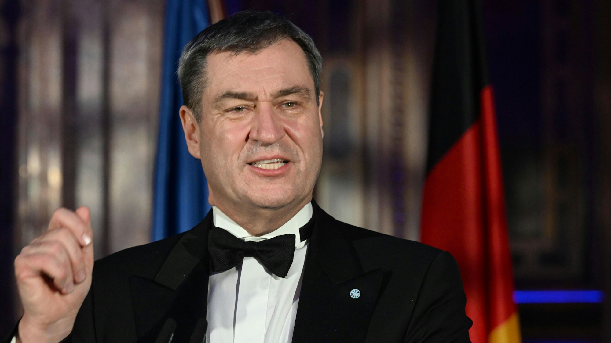 Markus Söder hält eine Rede.