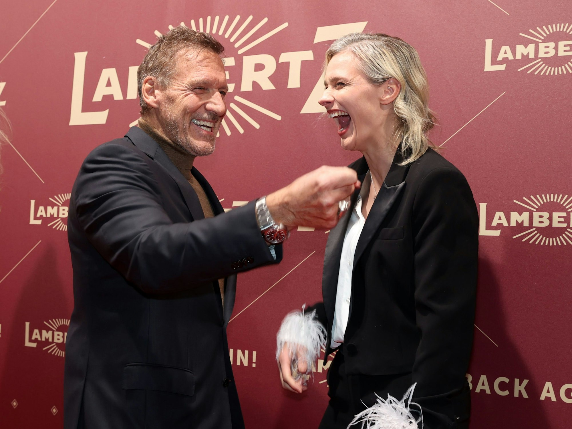 Ralf Möller und Britta Heidemann
zusammen auf dem Roten Teppich.