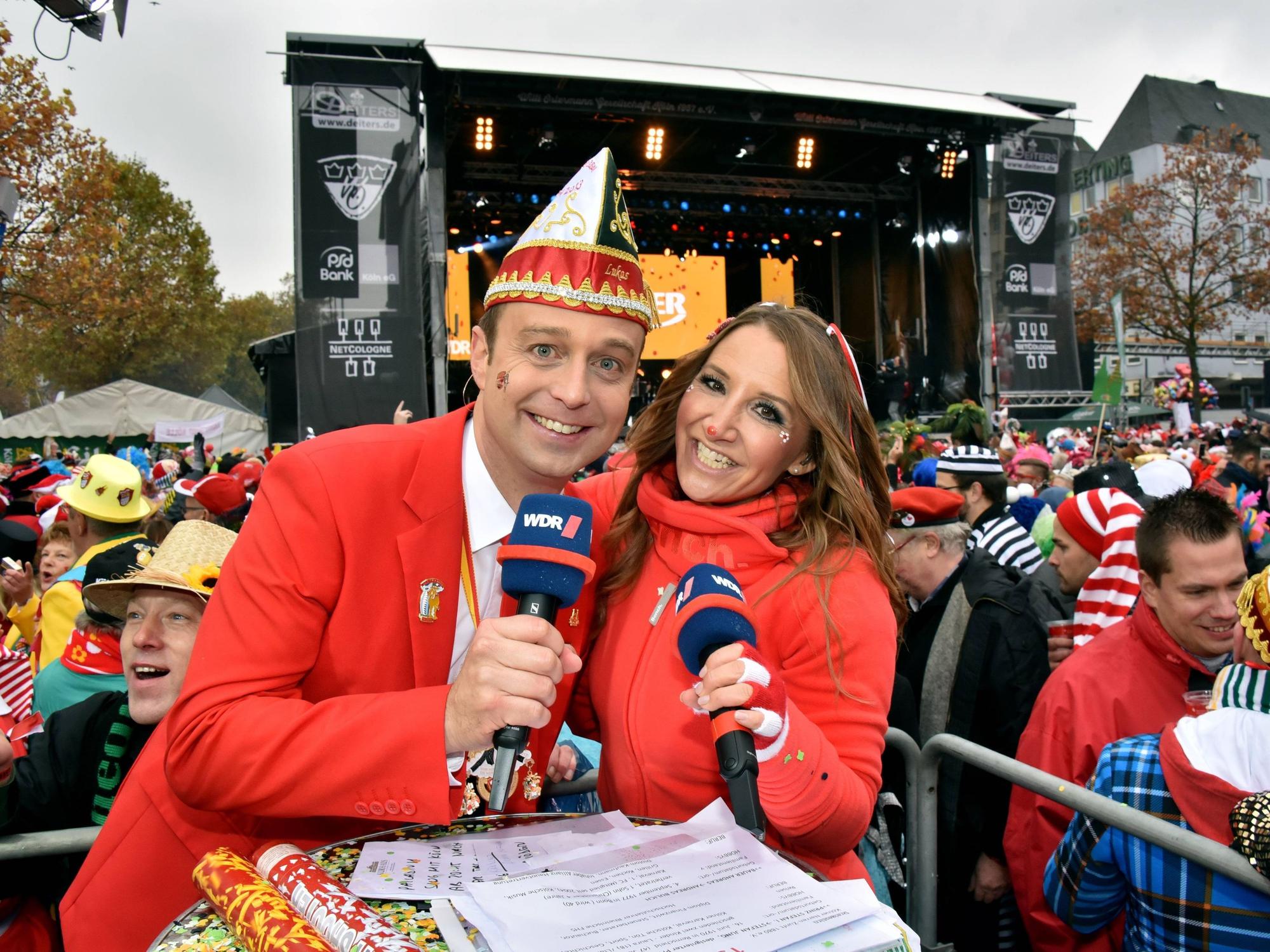 Das WDR Moderatorenteam Lukas Wachten und Andrea Schönenborn.