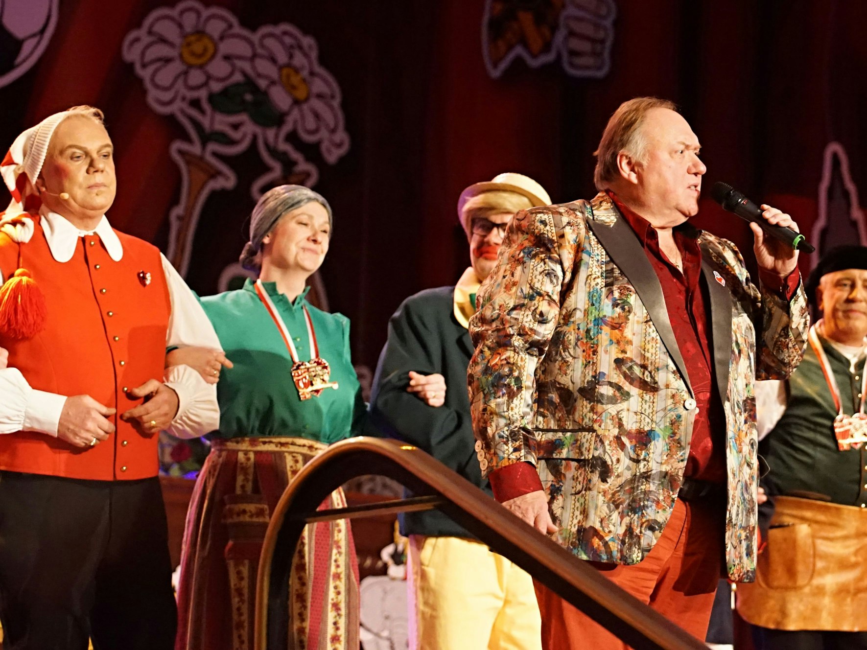 Udo Müller singt für Jacky von Guretzky-Cornitz.