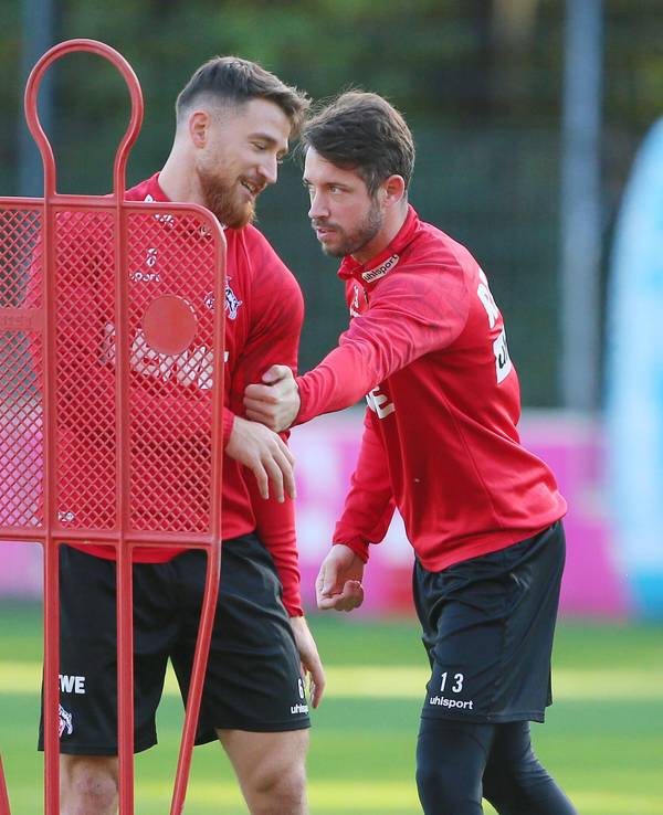 Salih Özcan und Mark Uth währen eines Trainings des 1. FC Köln.