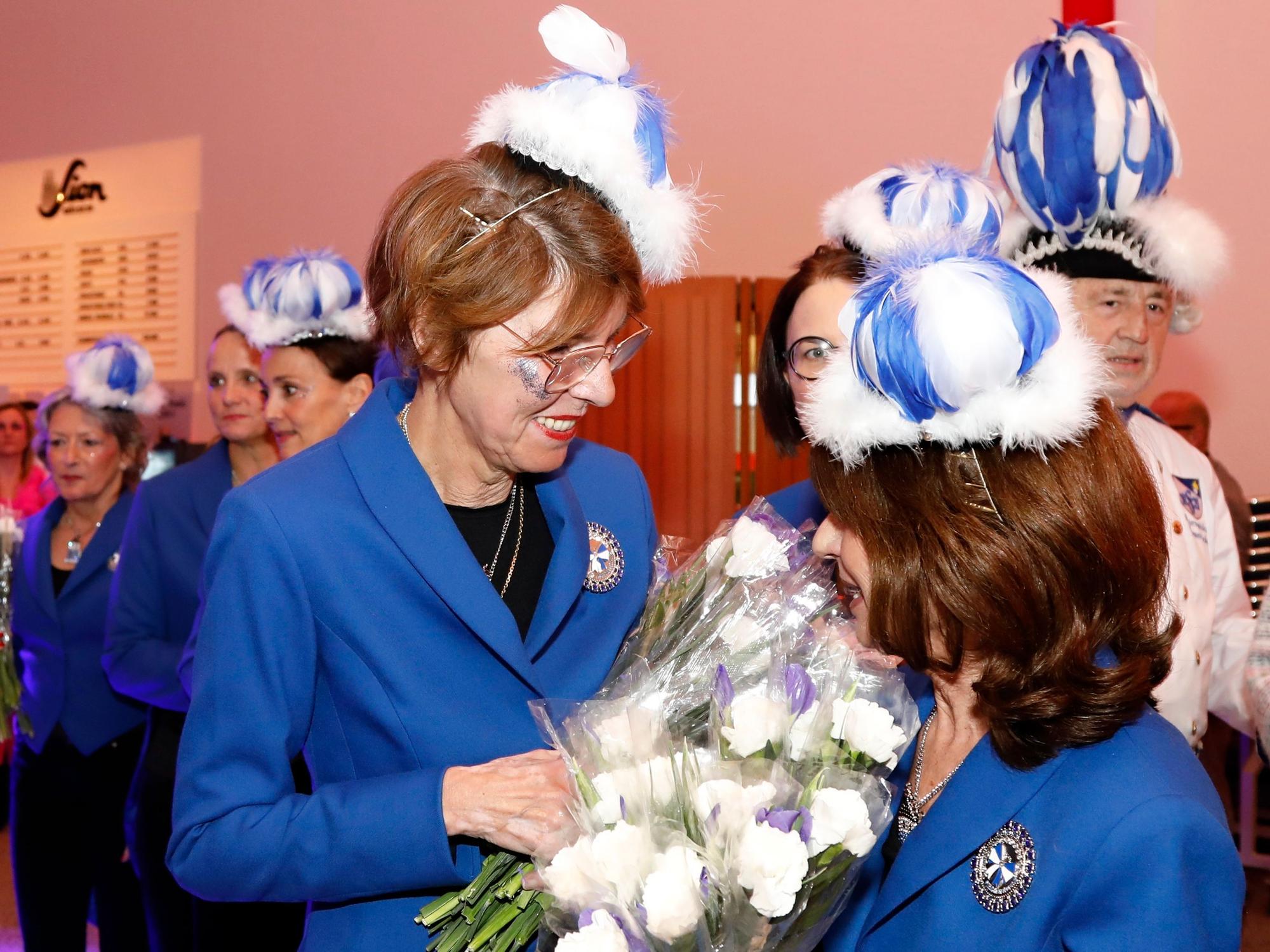 Bettina Böttinger bei den Blauen Funken.