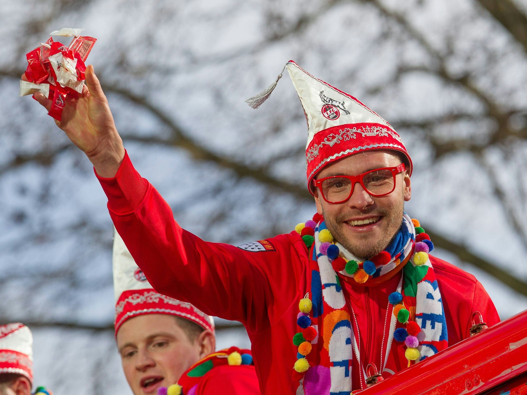Jonas Hector feiert Karneval - Rosenmontag 2016.