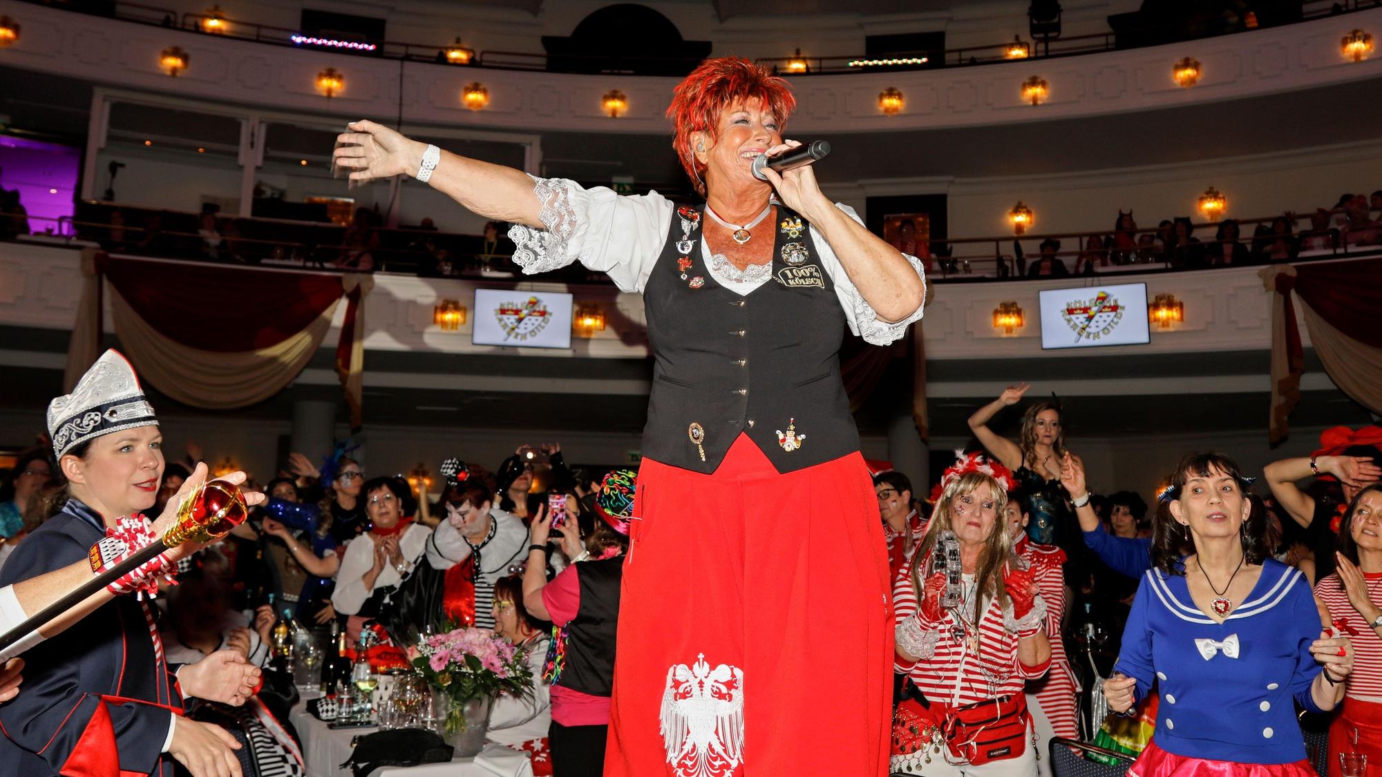 Marita Köllner singt im Maritim.