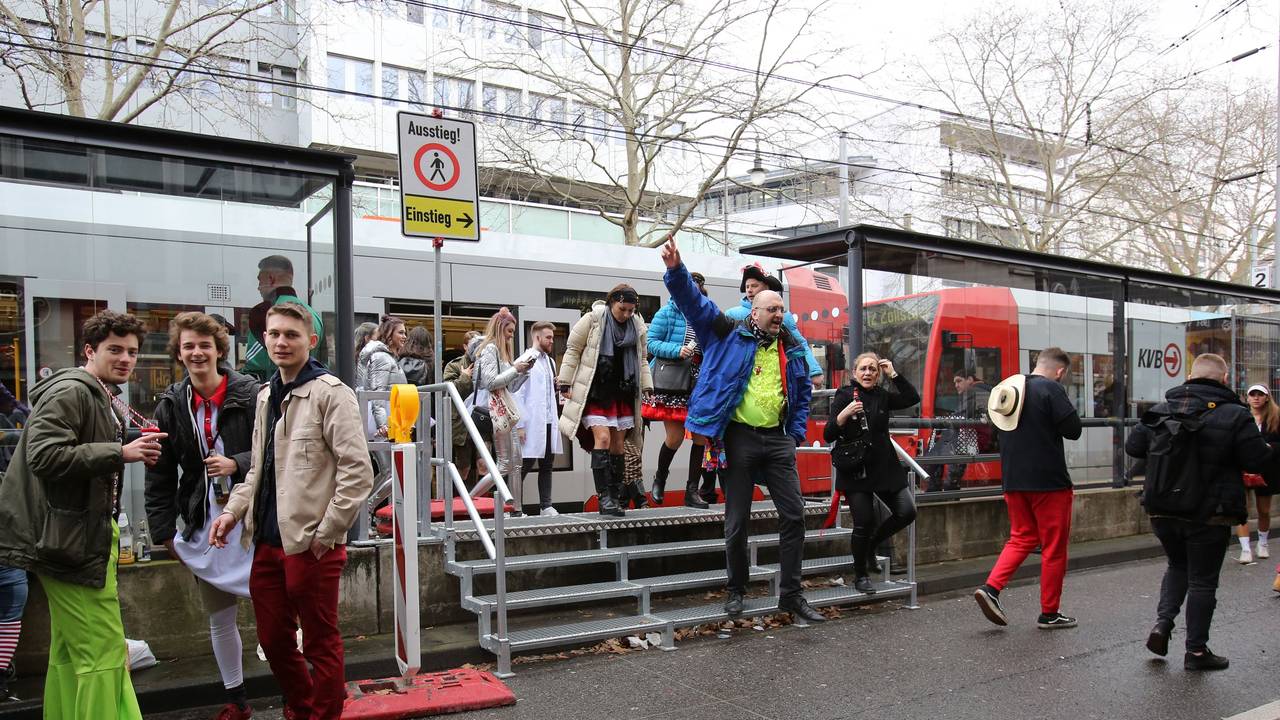 Während andere am 11.11. feiern, ist für die Mitarbeitenden der KVB Großkampftag angesagt.