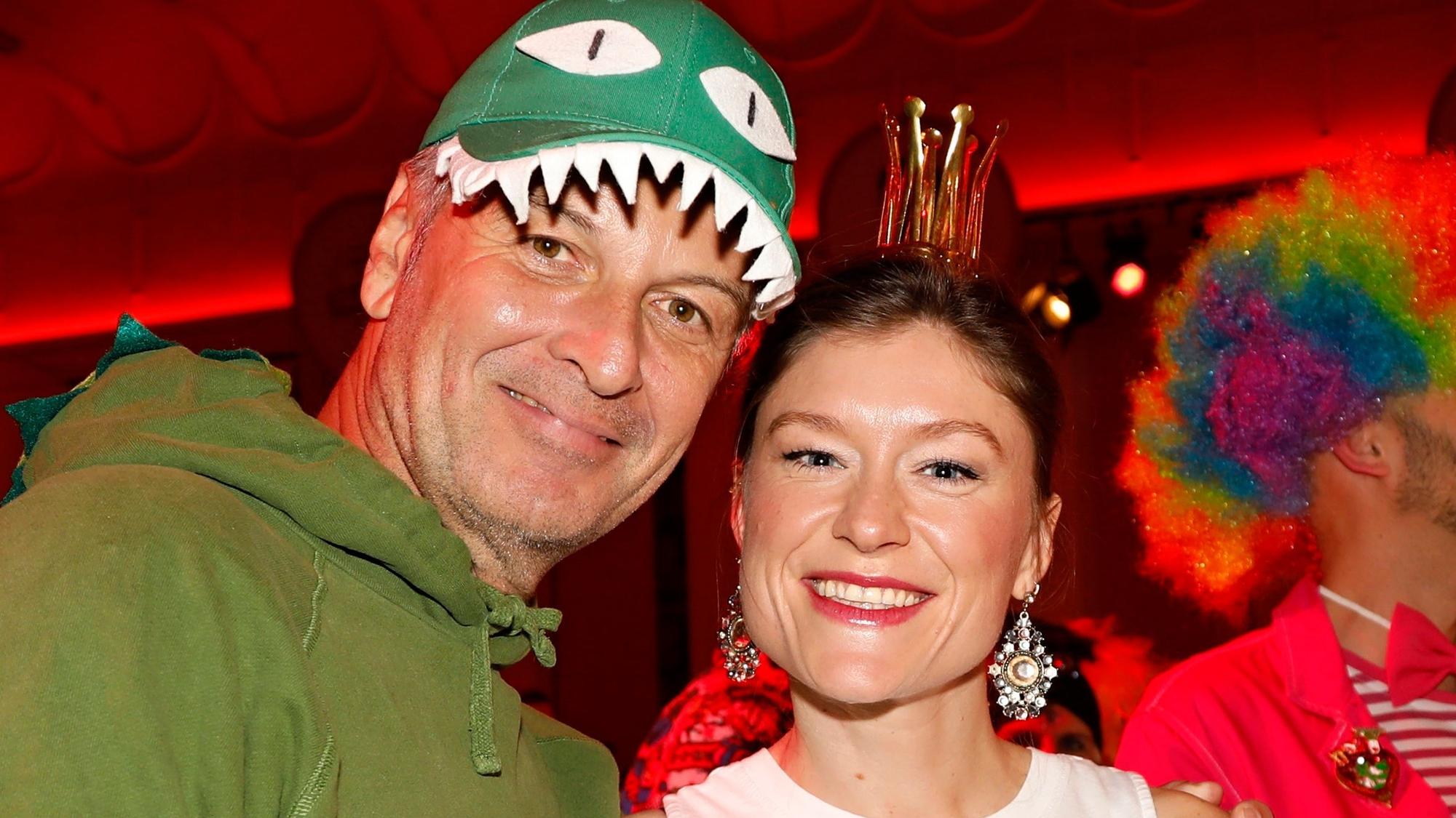 TV-Moderator Claus Lufen mit Freundin.