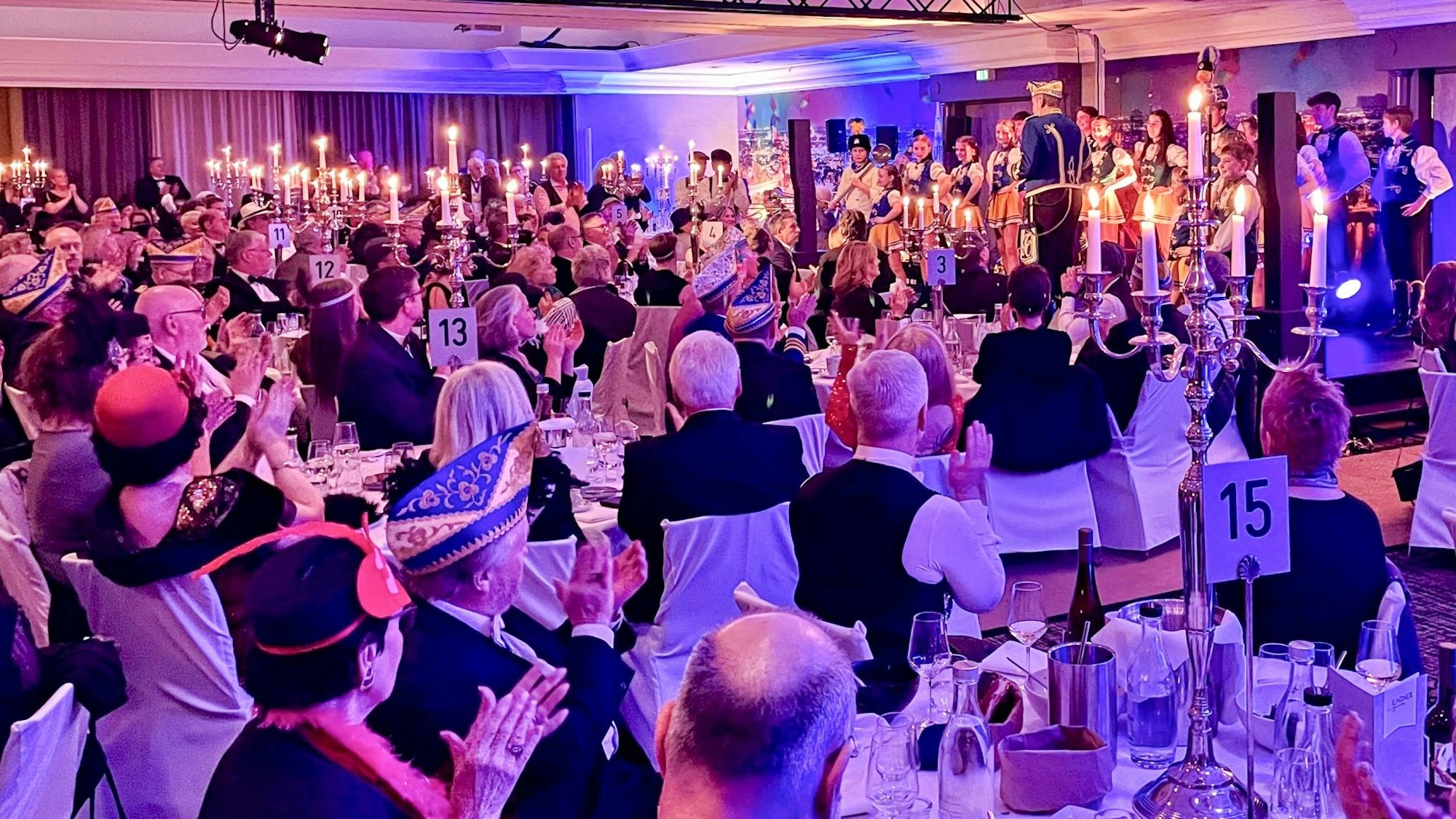 Sitzung der Treuen Husaren.