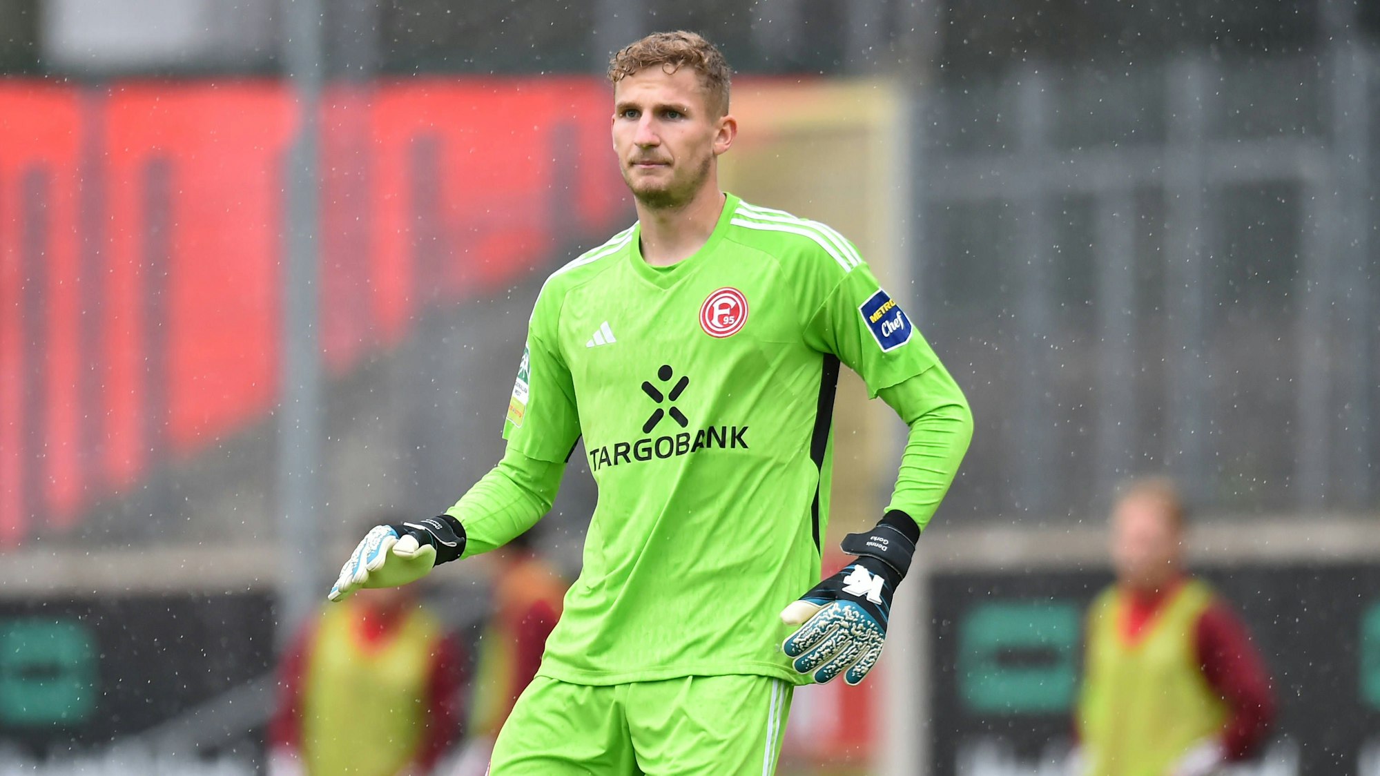 Fortuna Düsseldorfs Keeper Dennis Gorka steht im Regionalliga-Spiel gegen Paderborn auf dem Platz.