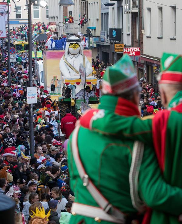 20.02.2023, Köln: Rosenmontag 2023.
Dieses Jahr endet der Zug an der Severinstraße.
Foto: Michael Bause