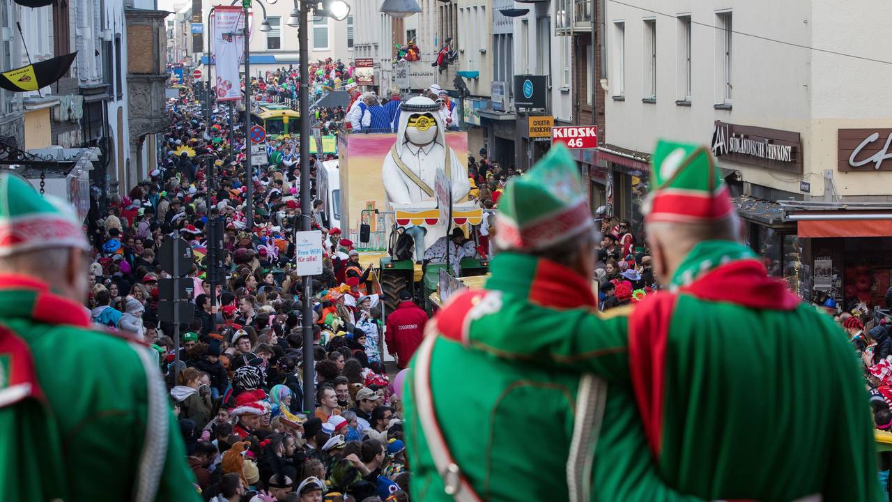 20.02.2023, Köln: Rosenmontag 2023.
Dieses Jahr endet der Zug an der Severinstraße.
Foto: Michael Bause