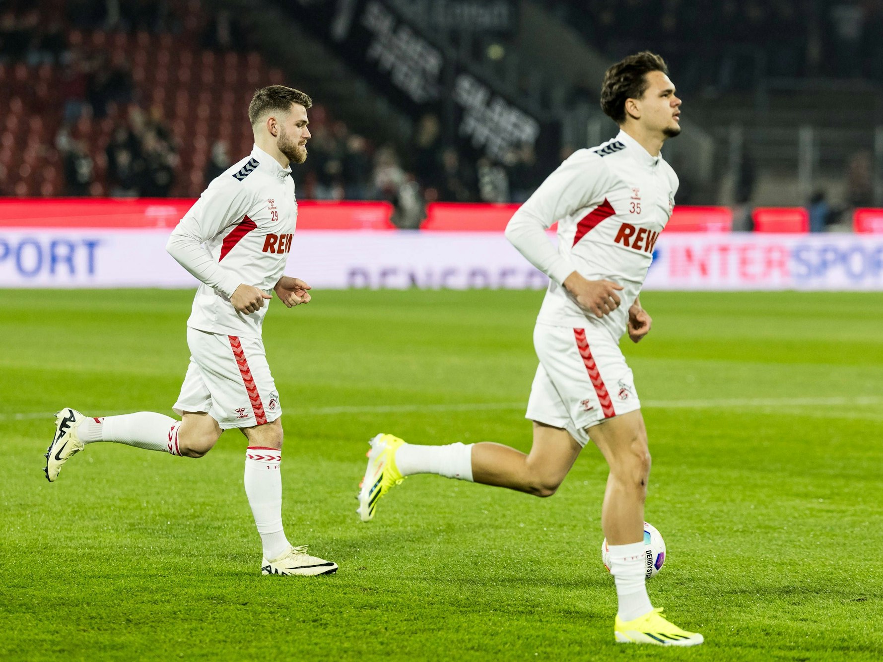 Jan Thielmann und Max Finkgräfe vor dem Spiel gegen Frankfurt.