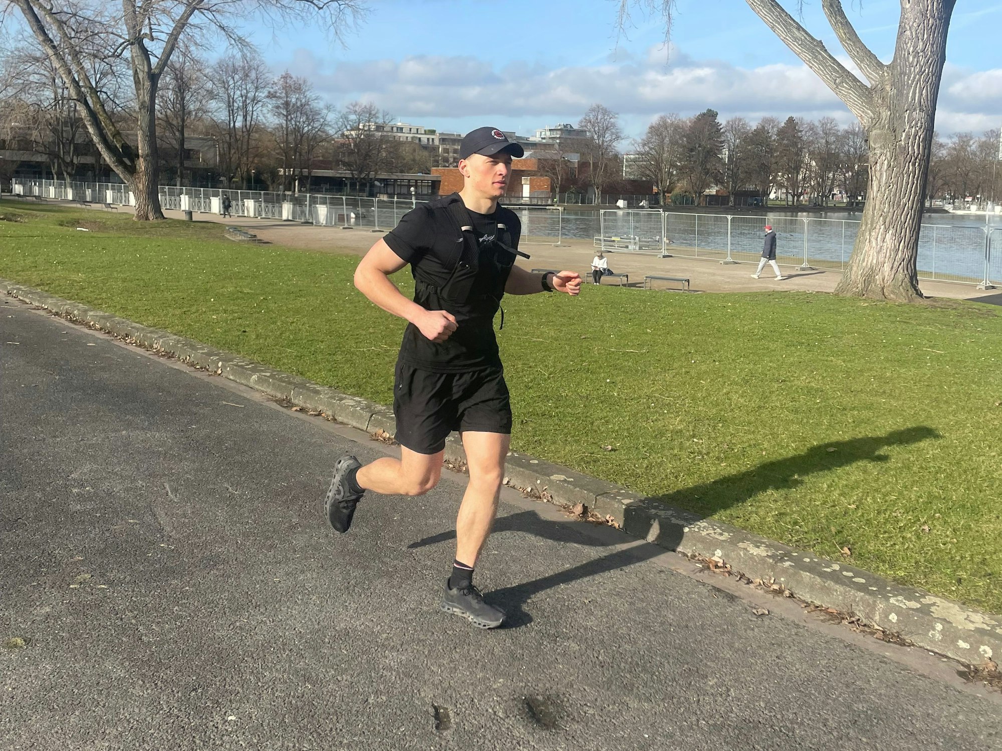 Kim Gottwald bei seinem Lauf um den Weiher.