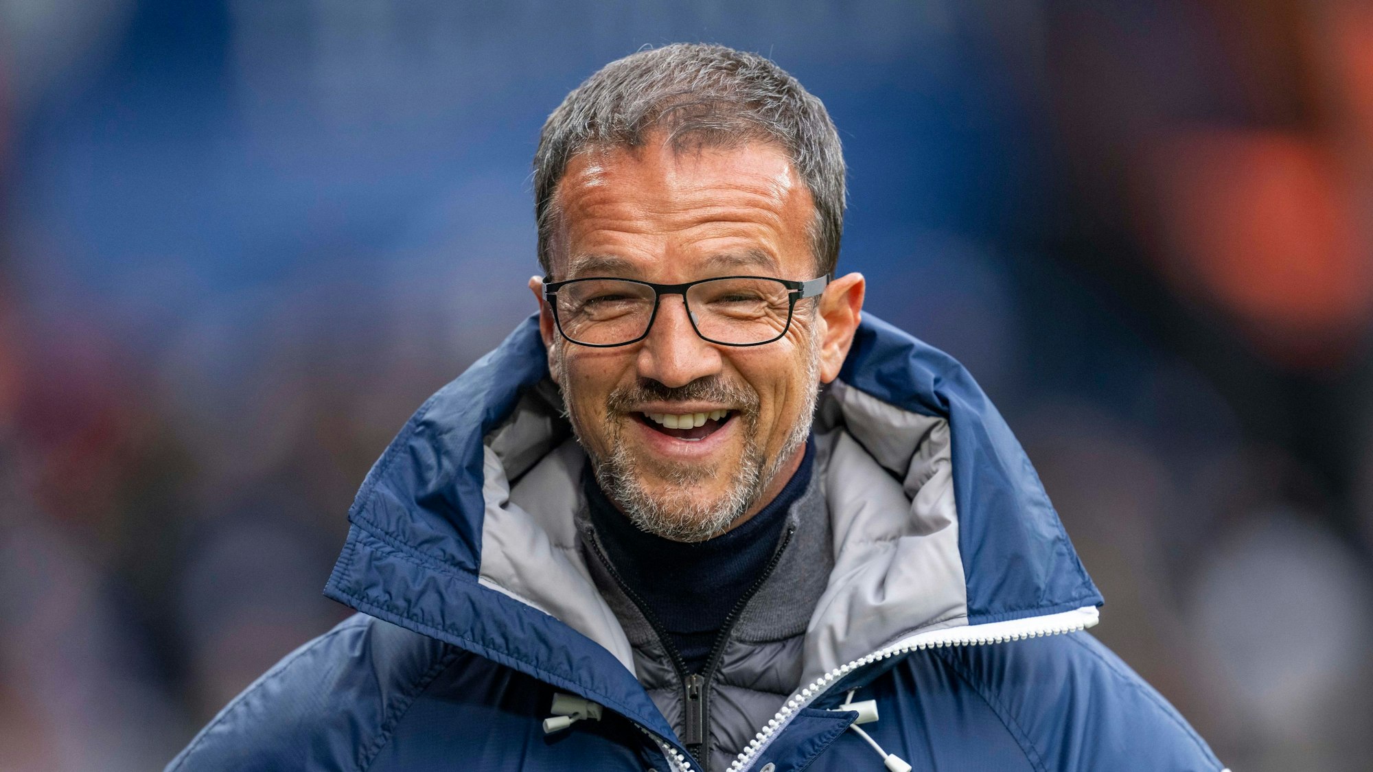 Fredi Bobic lacht.