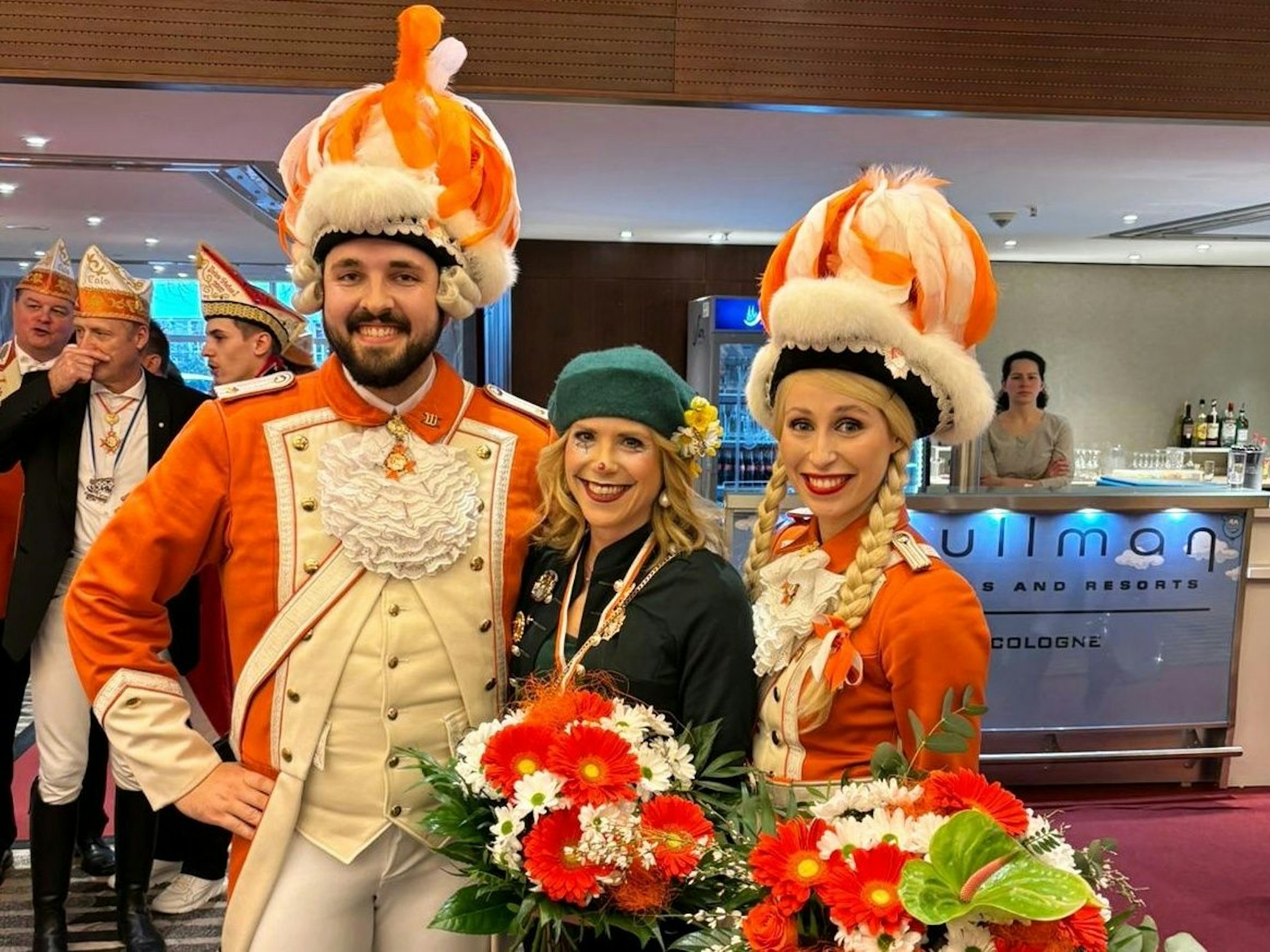 Anna-Sophia Sahm mit Svenja Klupsch und Niklas Wilske.