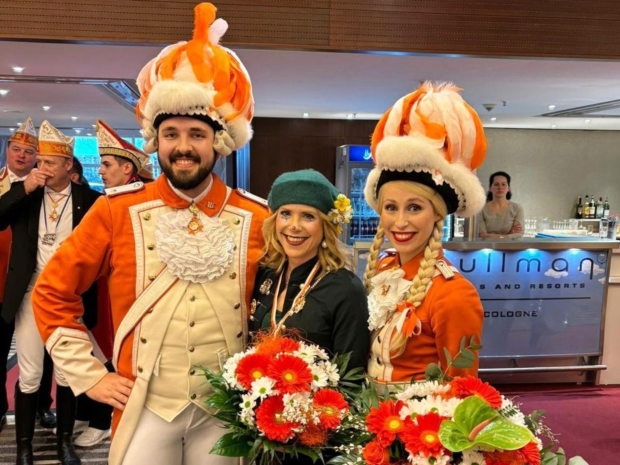 Anna-Sophia Sahm mit Svenja Klupsch und Niklas Wilske.