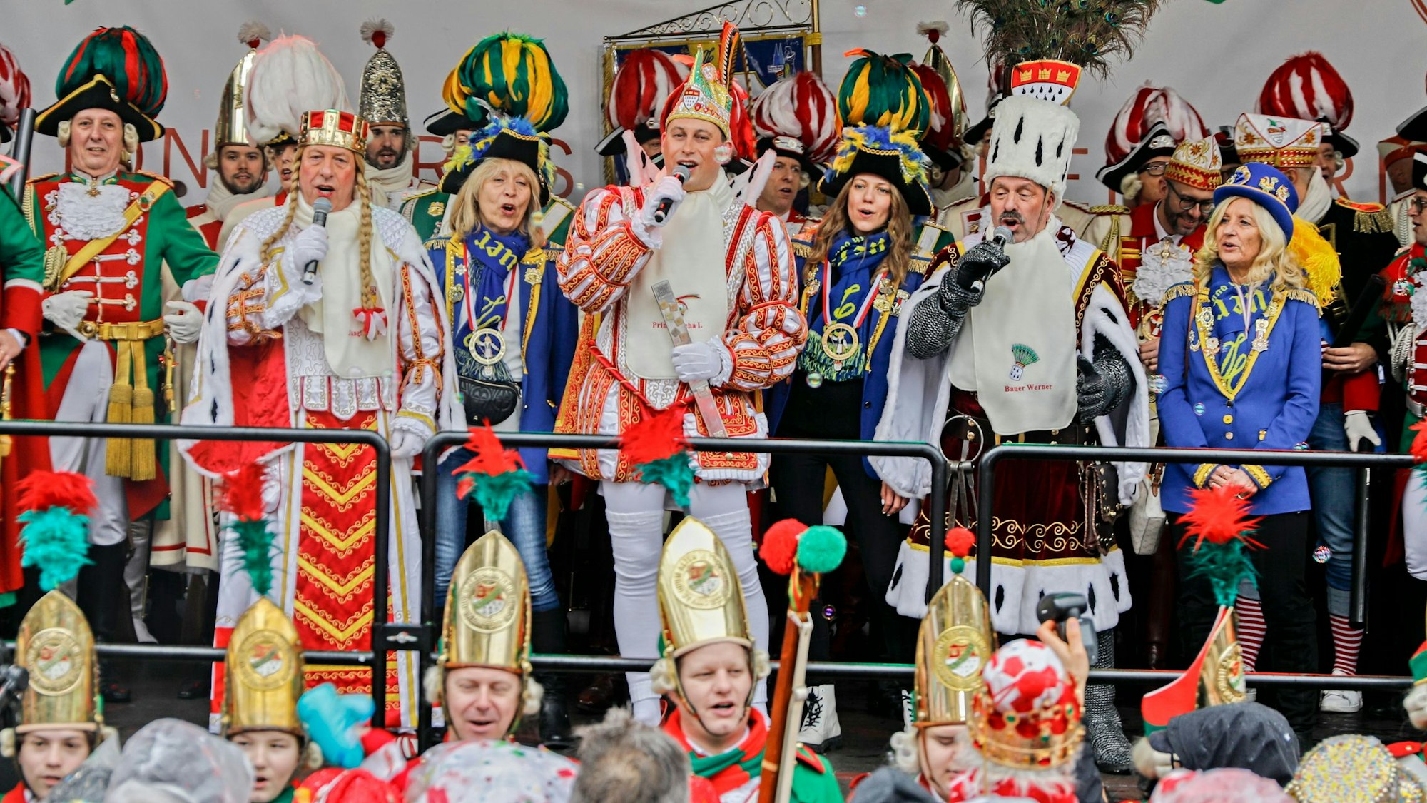 Dreigestirn auf dem Alter Markt.