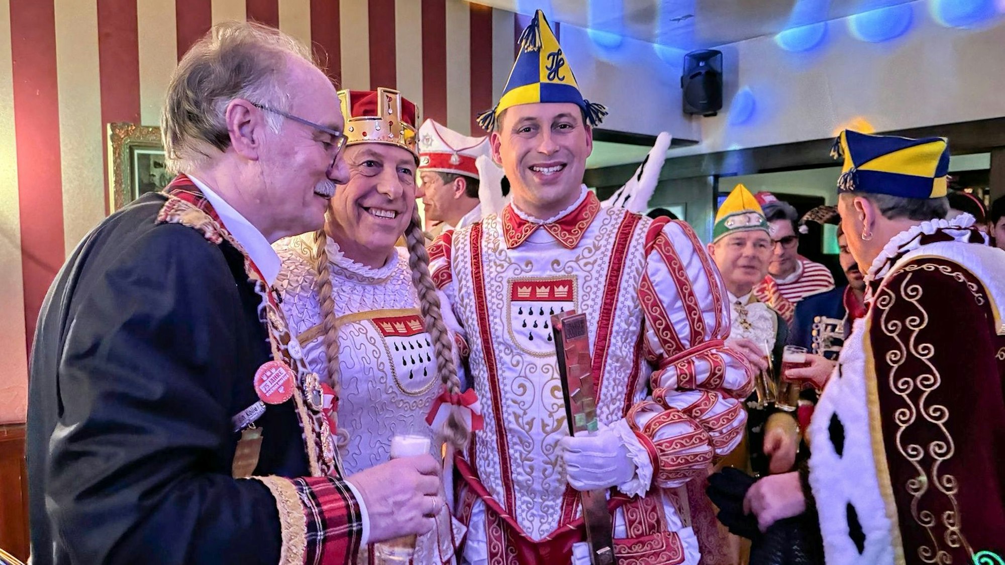 Bernhard Conin mit dem Dreigestirn.
