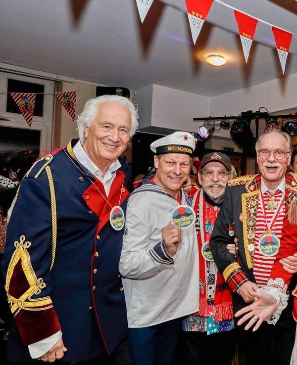 Promis feiern Bernhard Conin.