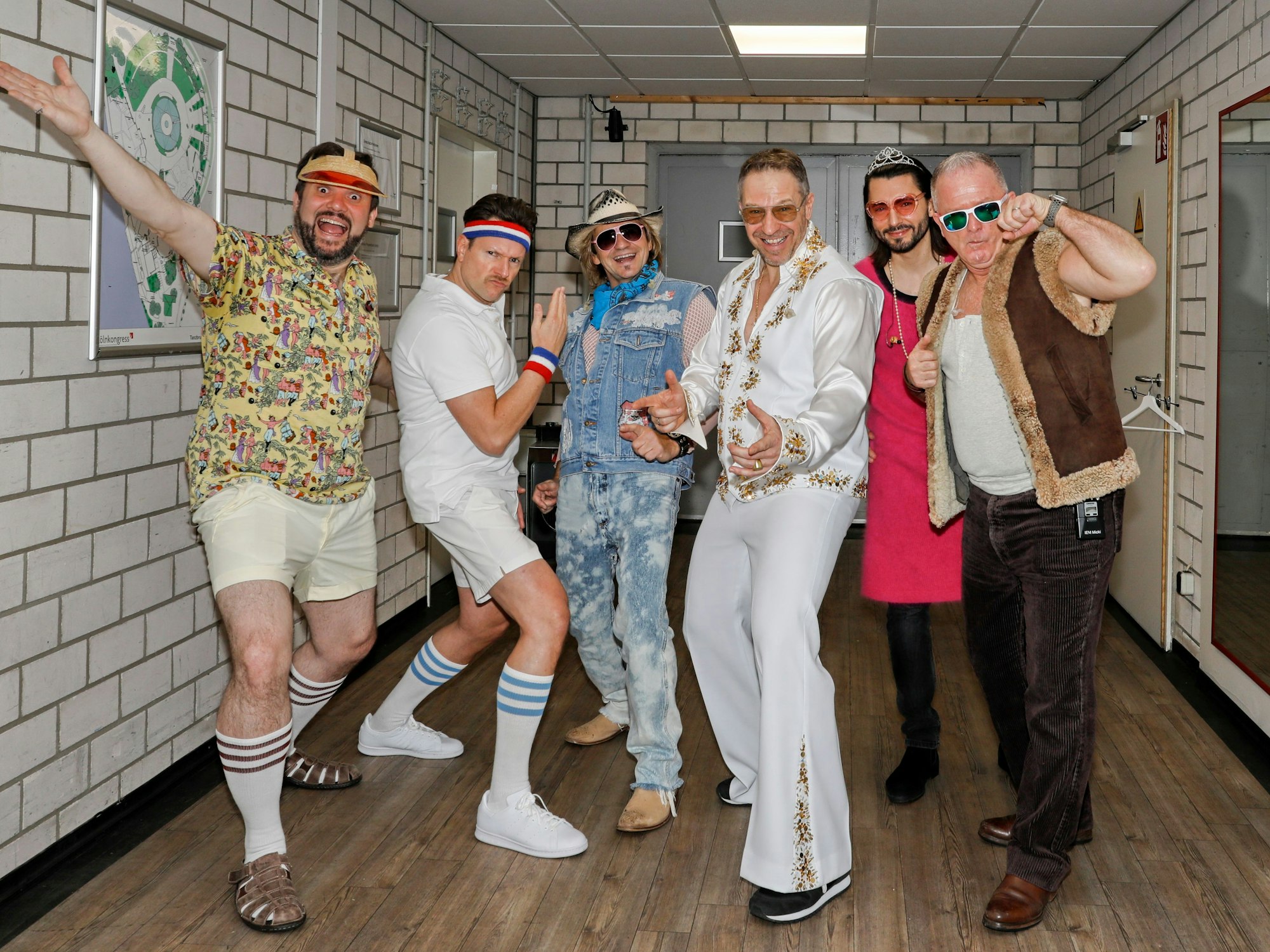 Die Höhner in Kostümen.