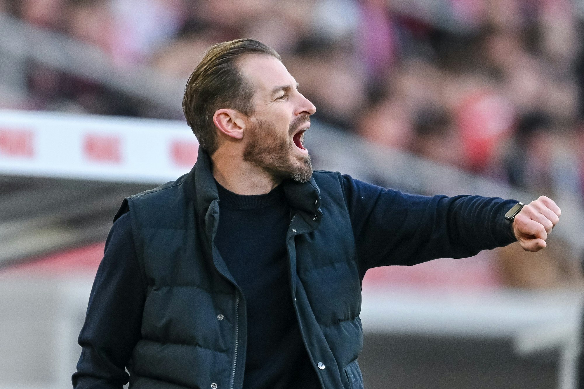 Jan Siewert an der Seitenlinie.