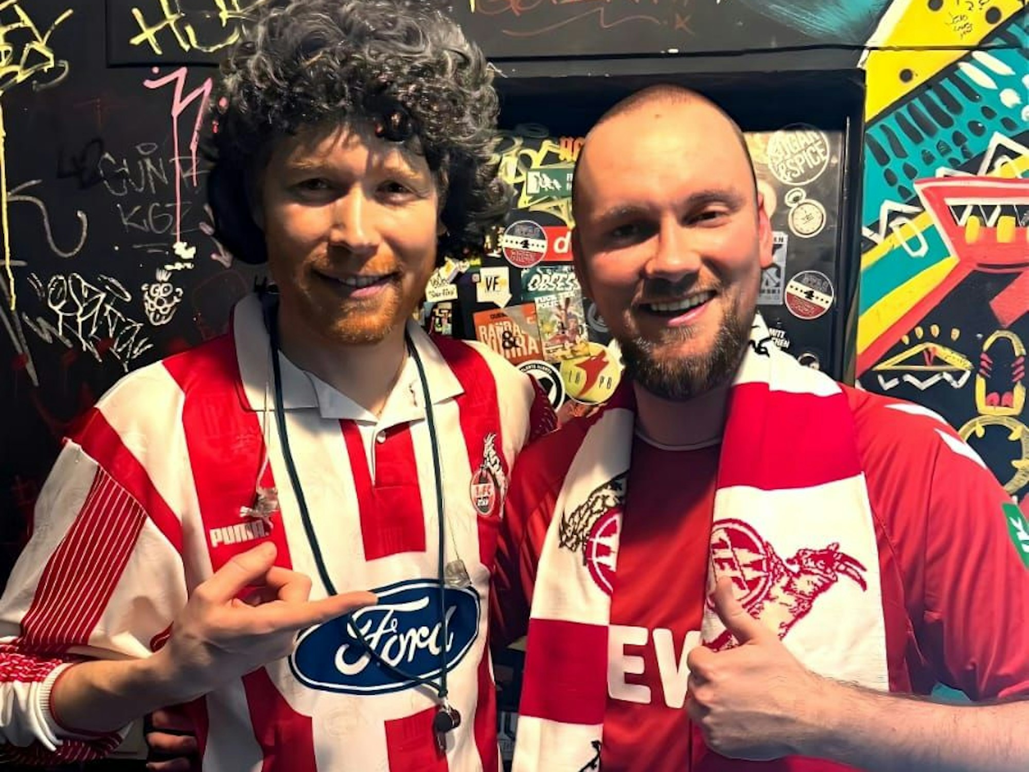 Miljö-Sänger Nils Schreiber mit Sebastian Schlömer.