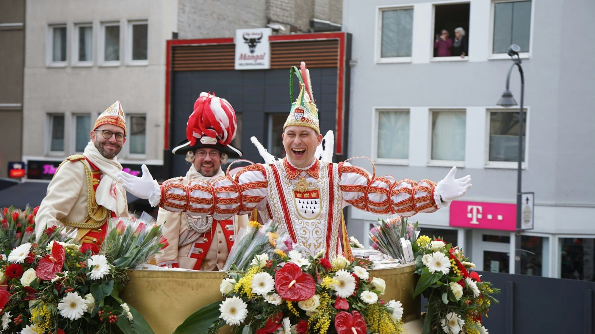 Prinz Sascha auf dem Prinzenwagen.
