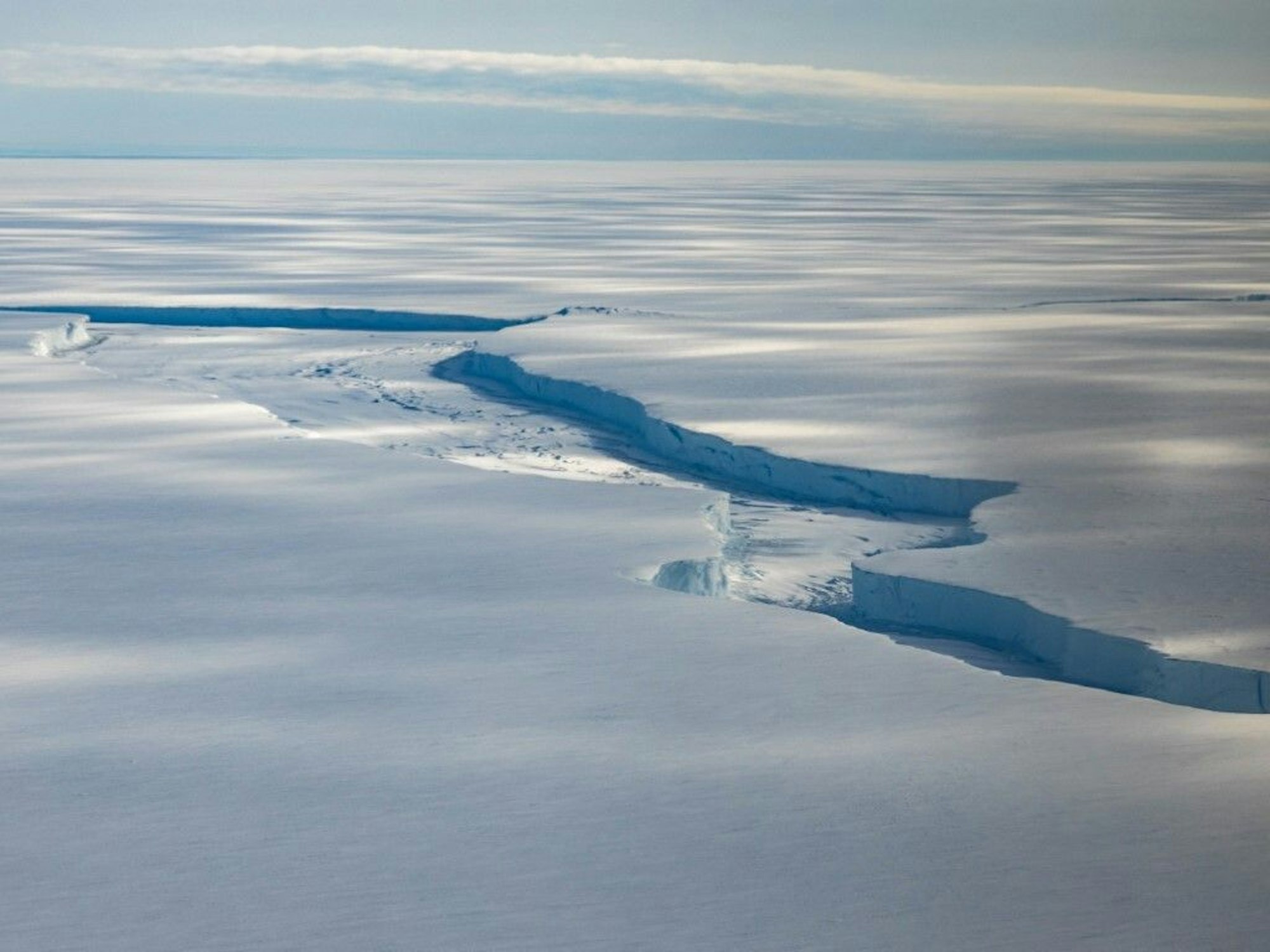 Eisbruch nahe der britischen Forschungsstation Halley.