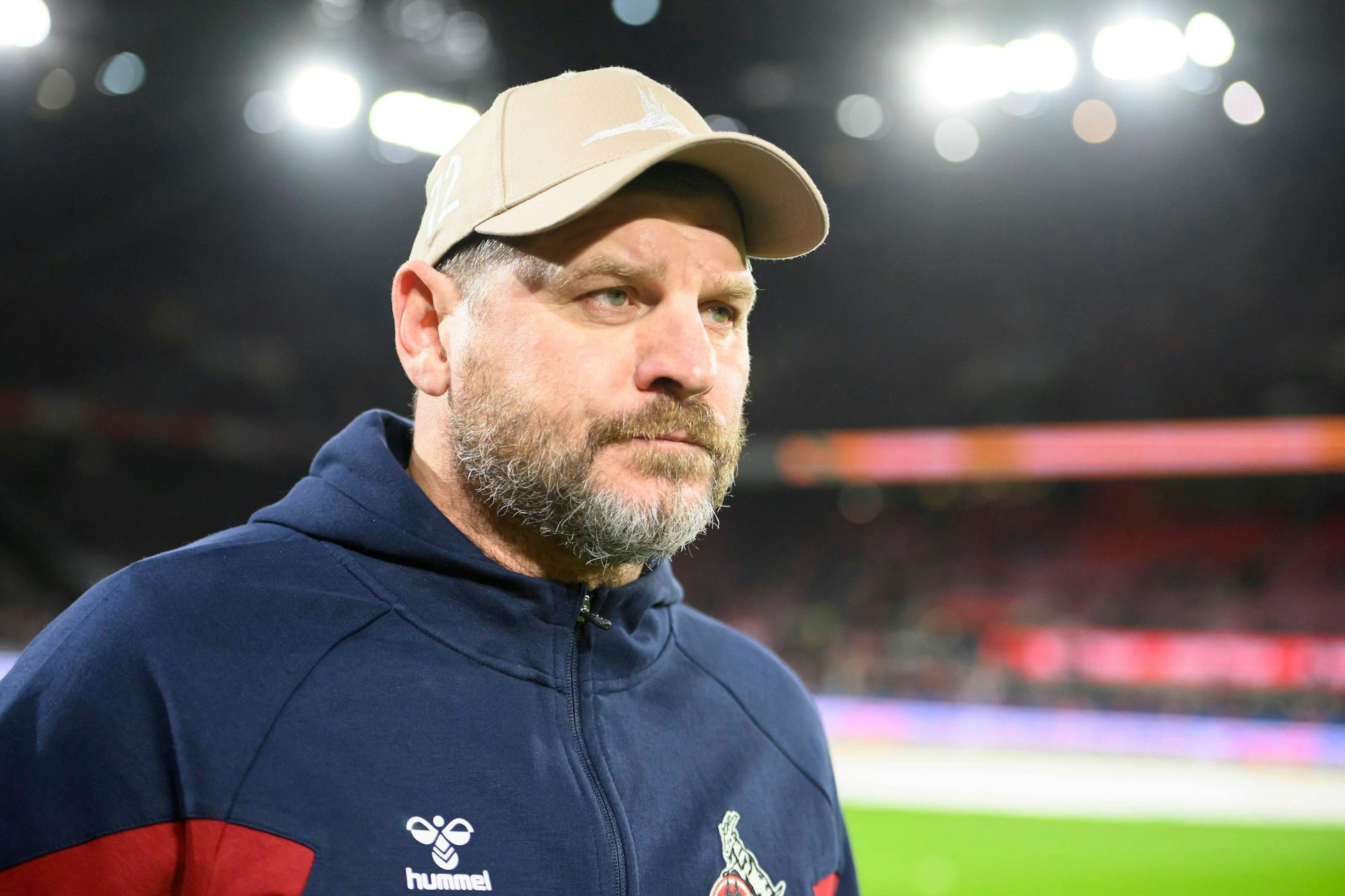 Steffen Baumgart, hier am 24. November noch in FC-Klamotten, wird neuer Trainer des Hamburger SV.