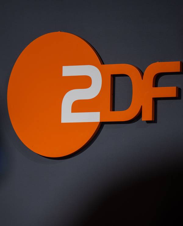 Das Logo der öffentlich-rechtlichen Rundfunkanstalt Zweites Deutsches Fernsehen (ZDF), aufgenommen bei der Digital-Konferenz „Republica“.