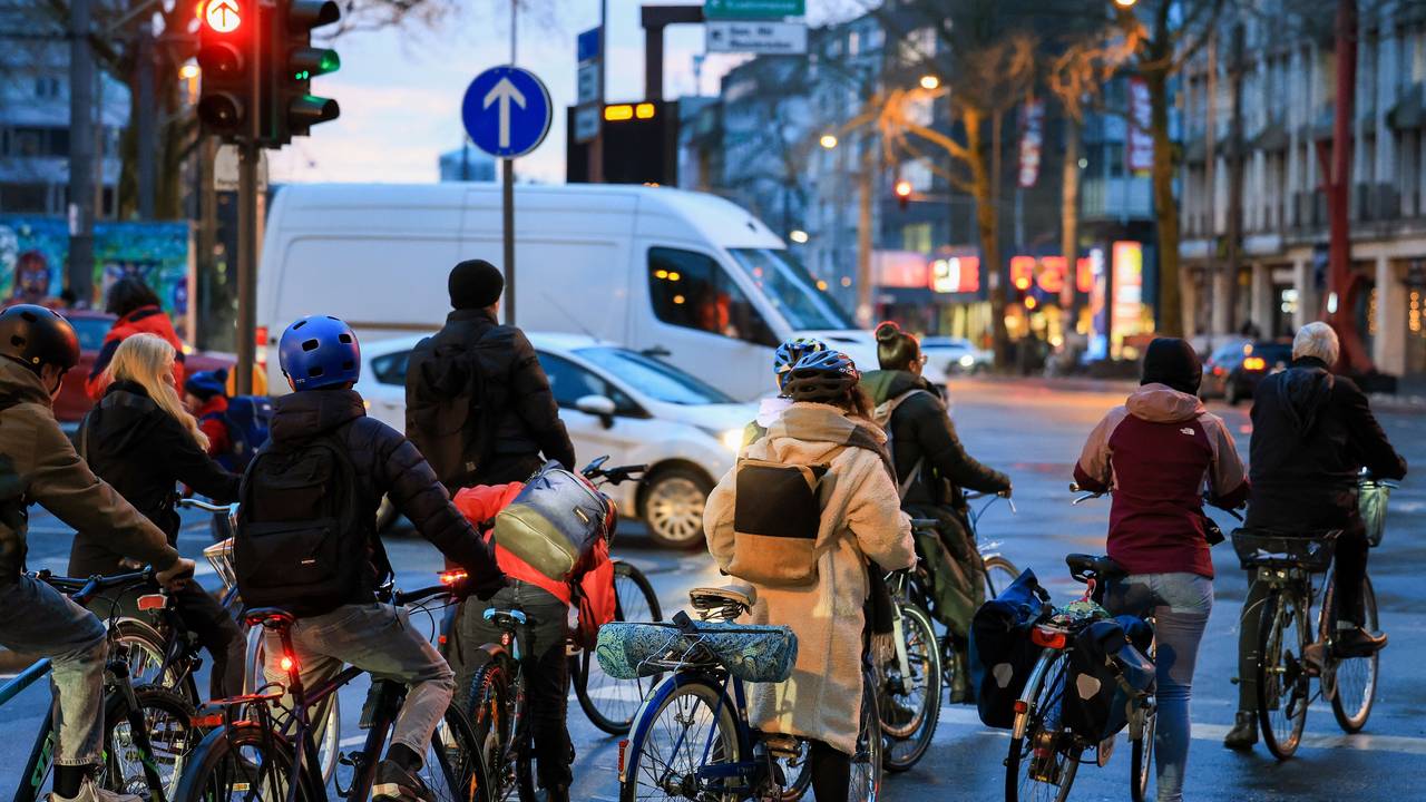 Am KVB-Streiktag stiegen viele Kölner und Kölnerinnen aufs Rad.