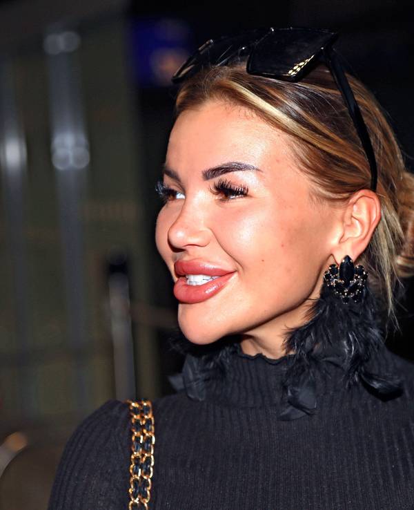 Kim Virginia bei der Rückkehr der Dschungelcamp-Kandidaten der RTL Reality-TV-Show „Ich bin ein Star – holt mich hier raus“ aus Australien auf dem Flughafen Frankfurt am Main.