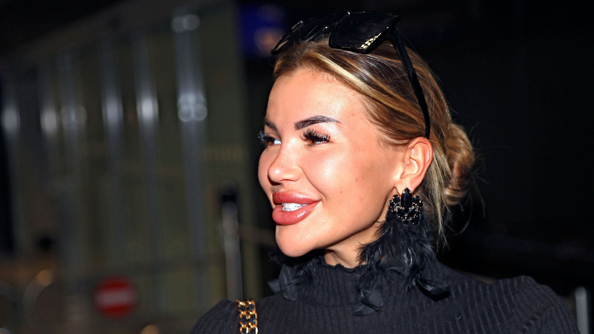 Kim Virginia bei der Rückkehr der Dschungelcamp-Kandidaten der RTL Reality-TV-Show „Ich bin ein Star - holt mich hier raus“ aus Australien auf dem Flughafen Frankfurt am Main.