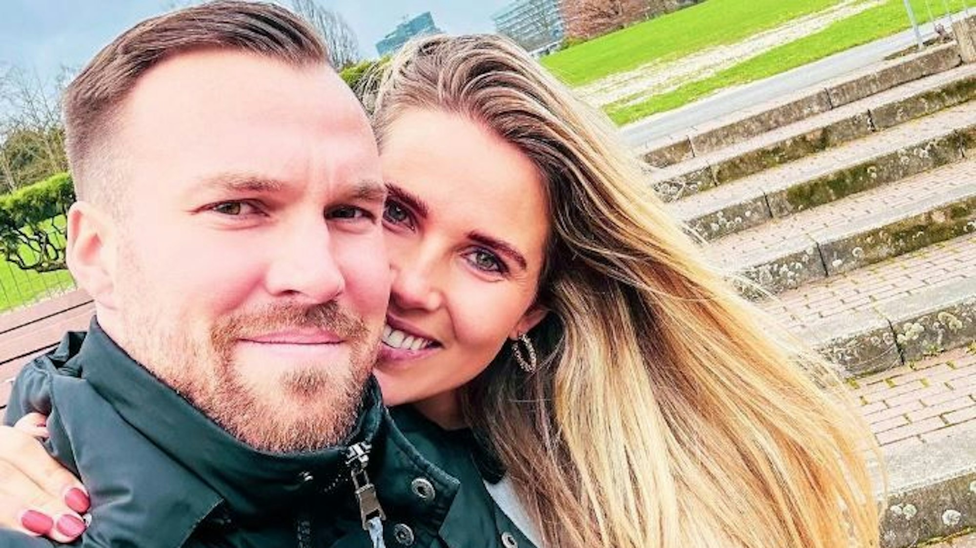 Kevin Großkreutz und Freundin Sina in Dortmund.