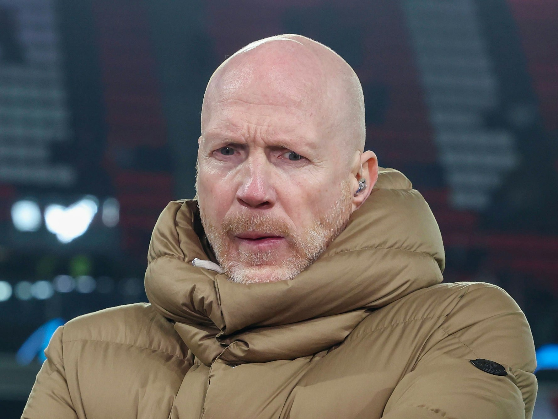 TV-Experte Matthias Sammer schaut kritisch.