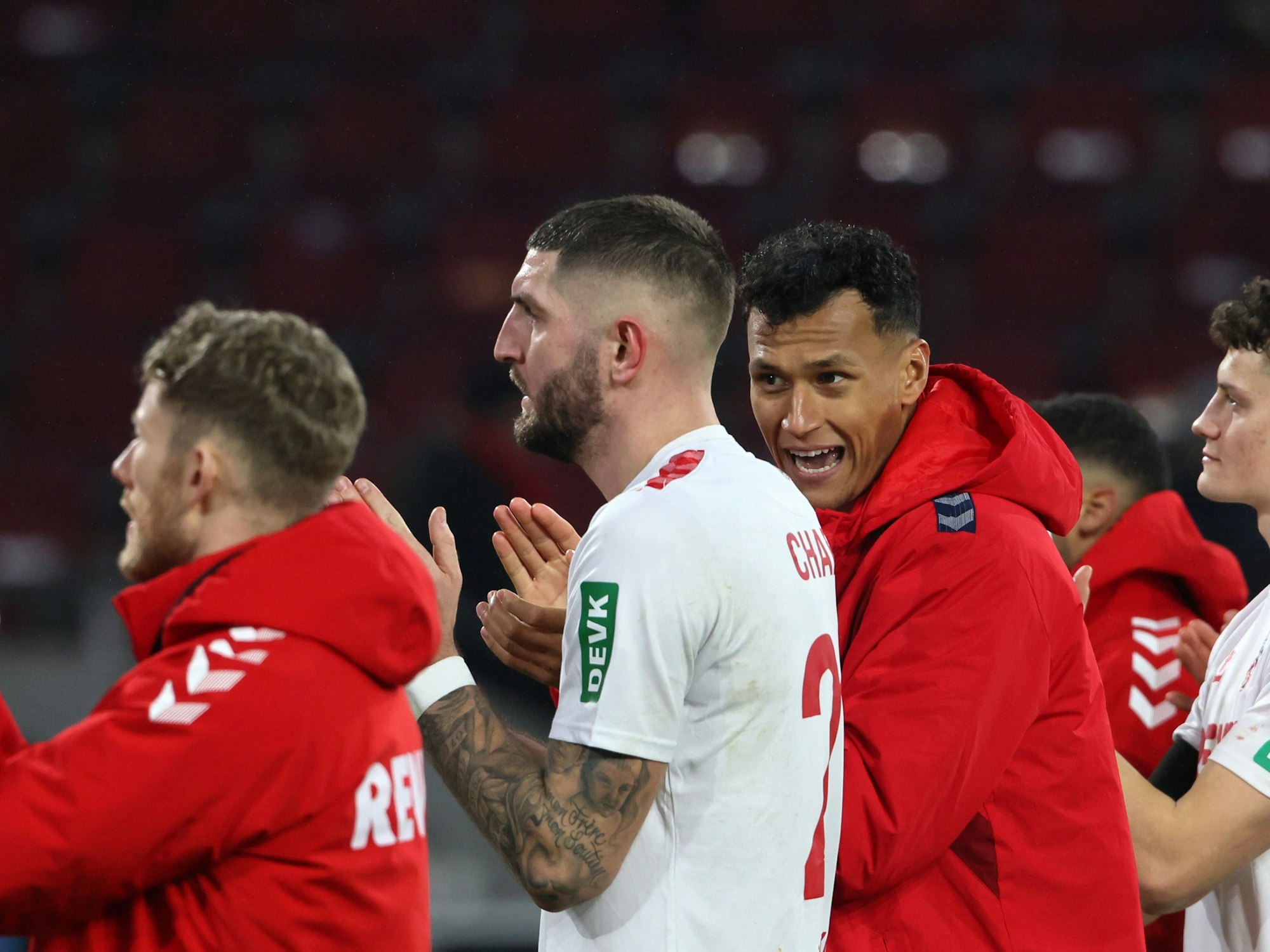Florian Kainz, Jeff Chabot und Davie Selke nach einem Spiel des 1. FC Köln.