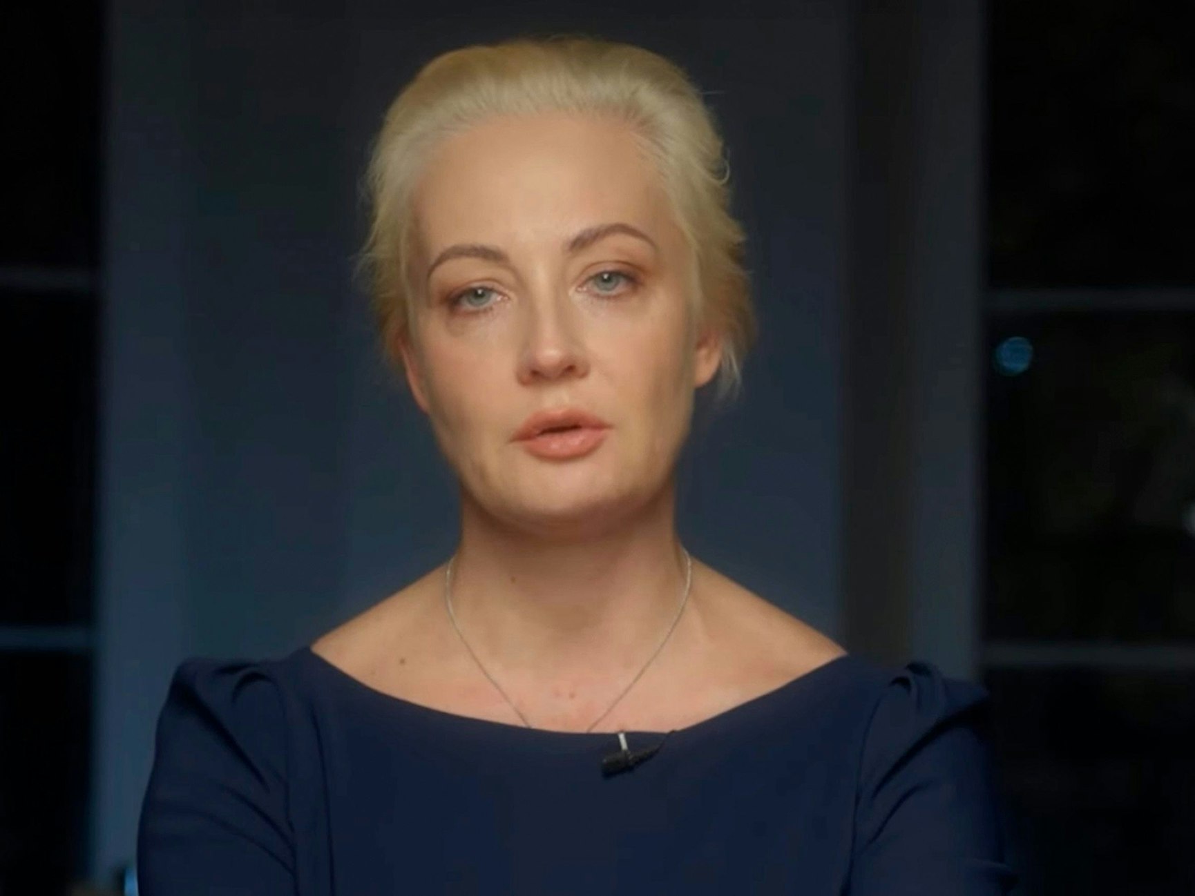 Dieses Standbild aus einem Video, das vom Nawalny-Team am Montag, 19. Februar 2024, veröffentlicht wurde, zeigt Julia Nawalnaja, die Witwe des russischen Oppositionsführers Nawalny, während einer Videobotschaft.