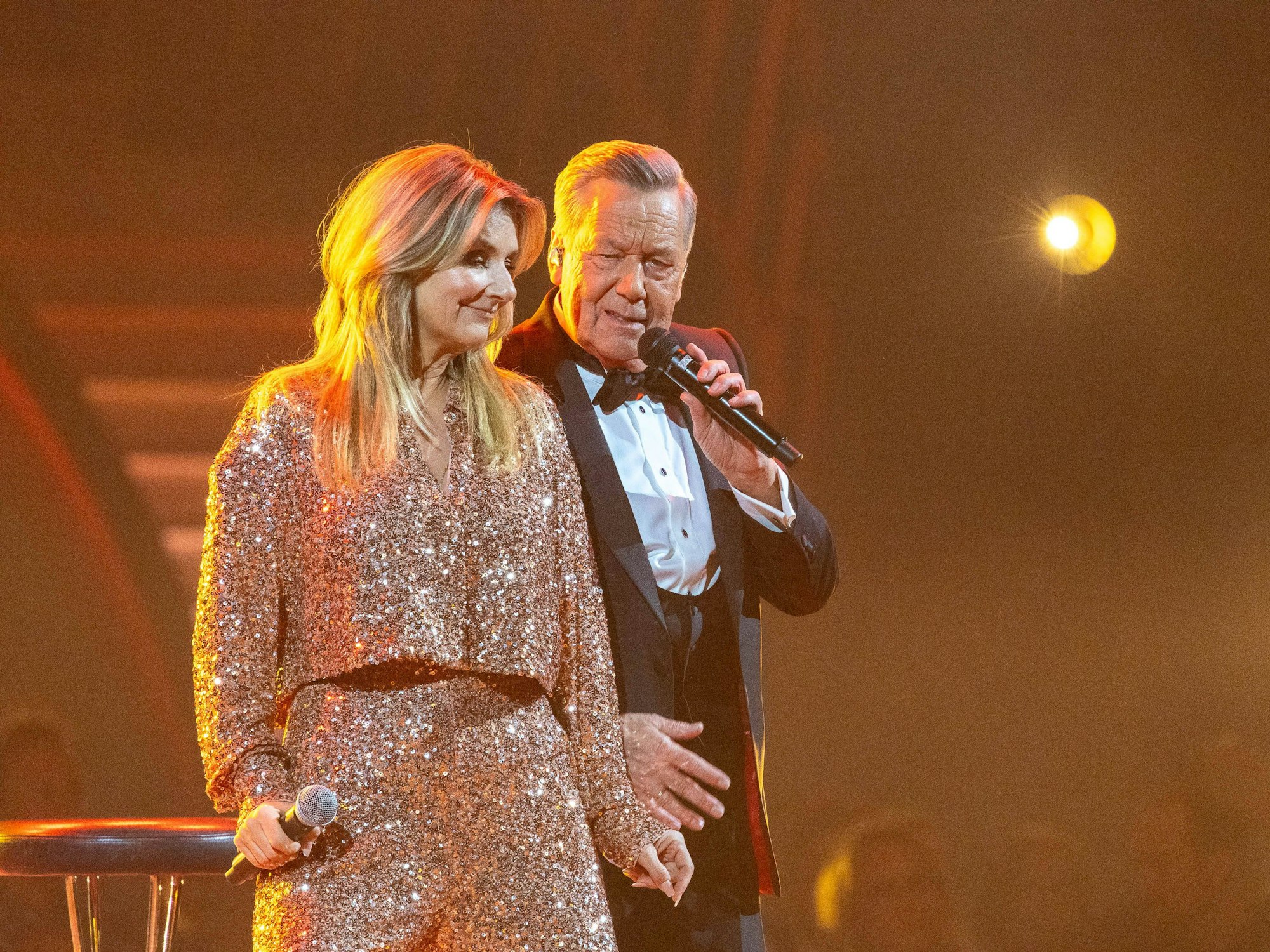 Kim Fischer im Rahmen der ZDF-Sendung von Giovanni Zarrella mit Roland Kaiser.