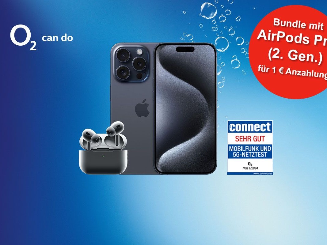 Das Smartphones Apple iPhone 15 Pro Max mit AirPods Pro (2. Gen.) vor blauem Hintergrund mit o2 Logo.