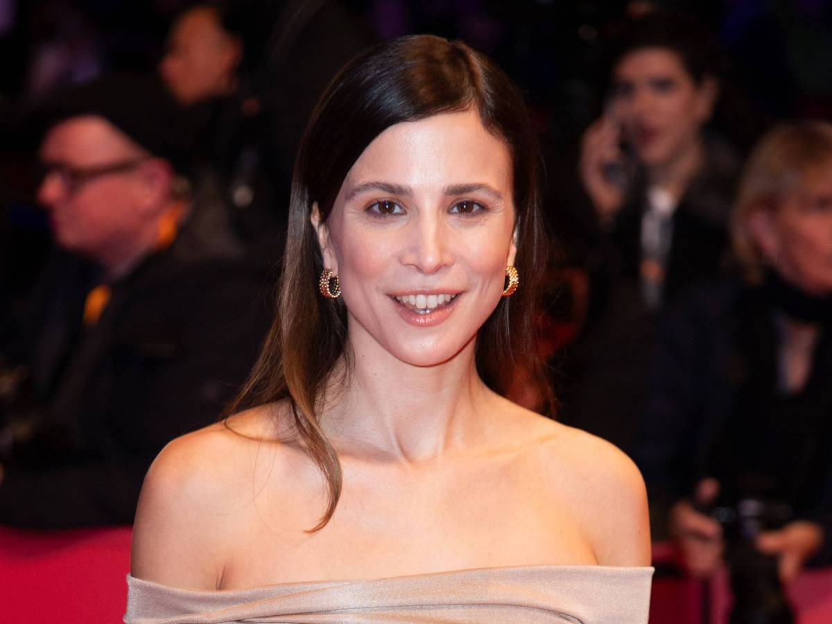Aylin Tezel im Februar 2024
