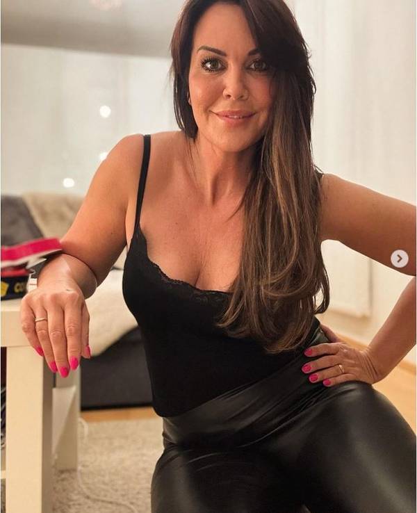 Die Moderatorin Martina Reuter zeigt sich Mitte Februar 2024 auf ihrem Instagram-Kanal.