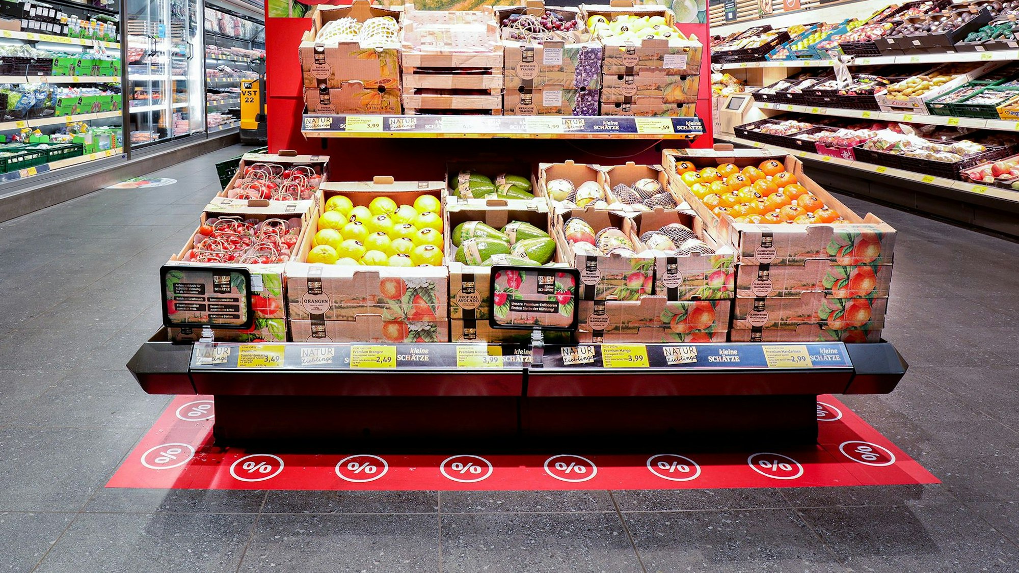 Eine Aldi-Filiale von innen in Langenfeld