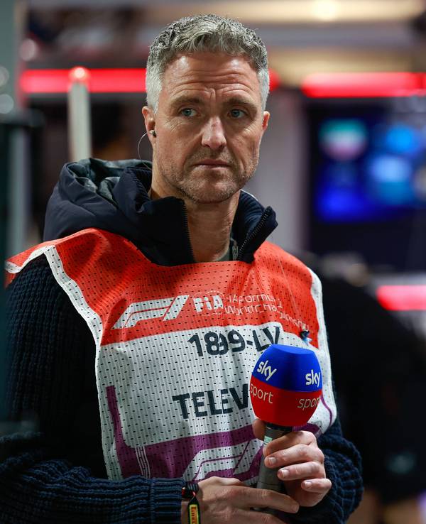 Ralf Schumacher mit Sky-Mikro beim Großen Preis von Las Vegas.