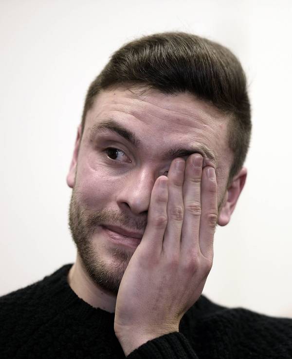 Jonas Hector schaut verzweifelt.